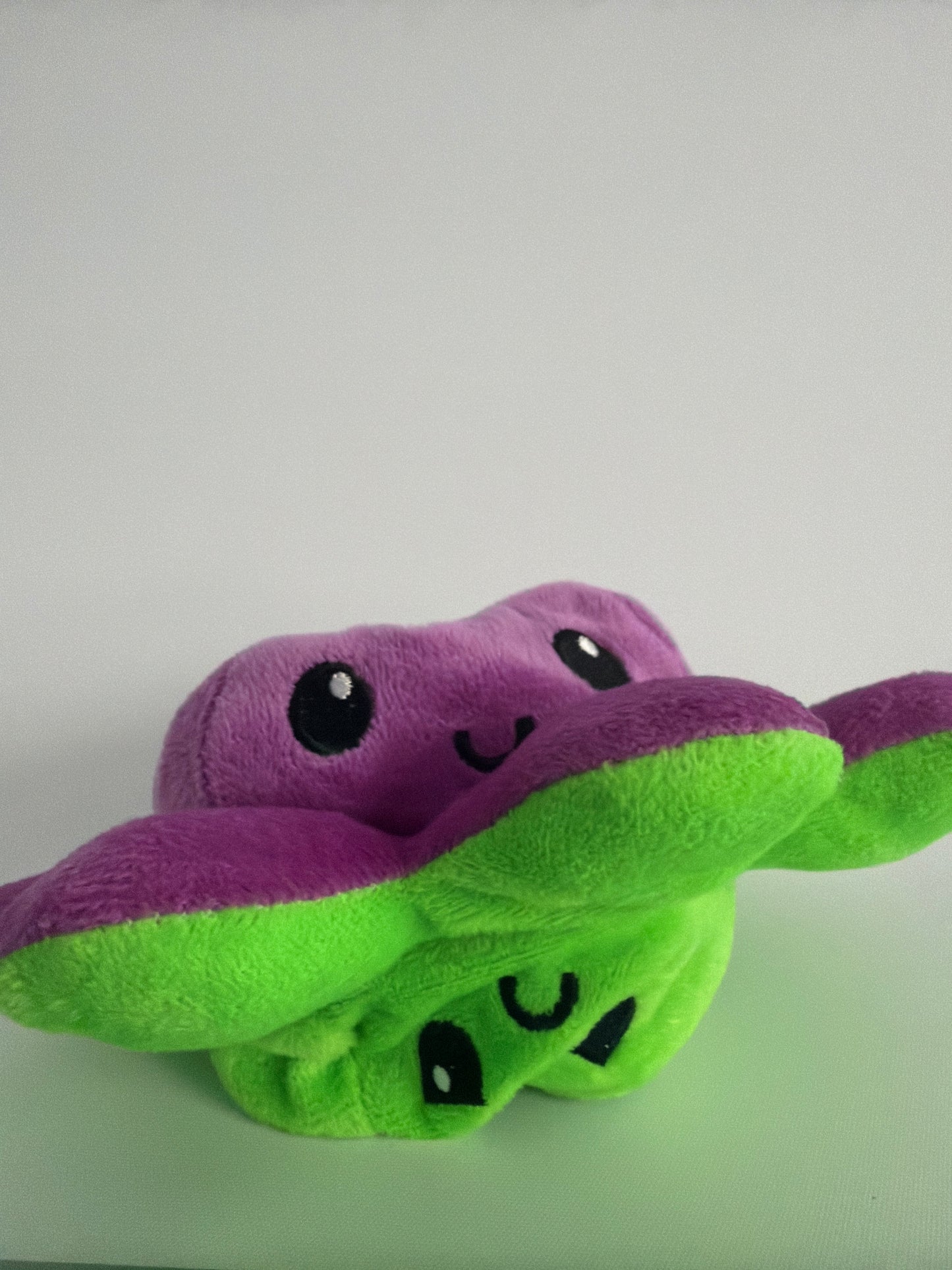 Small reversible octopuses